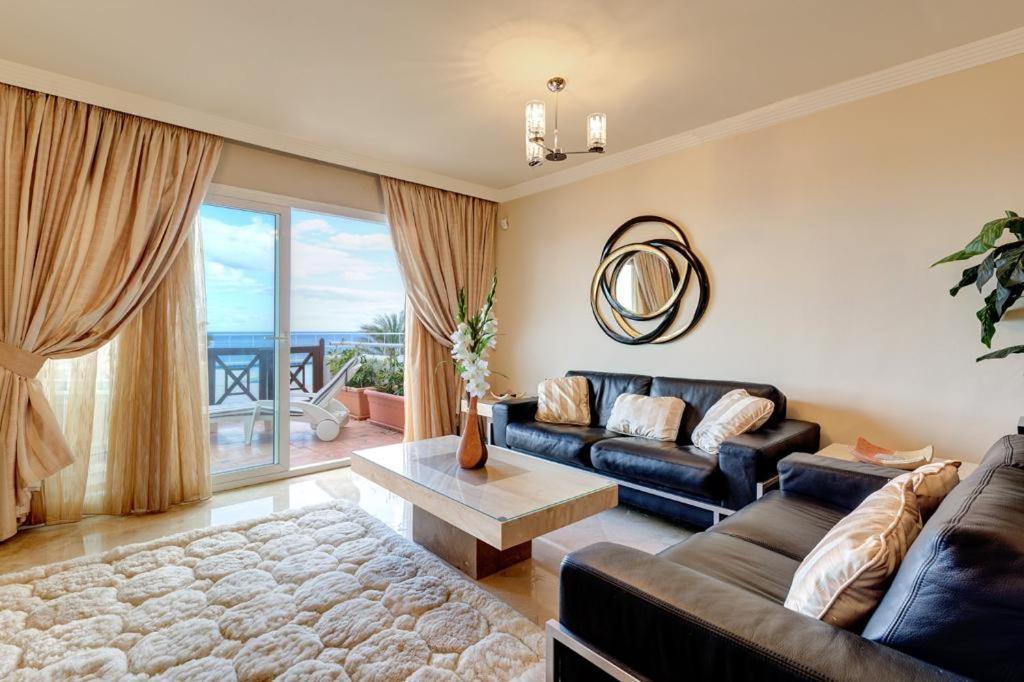 Frontline Beach Apartment - Sinfonia Del Mar Estepona Buitenkant foto